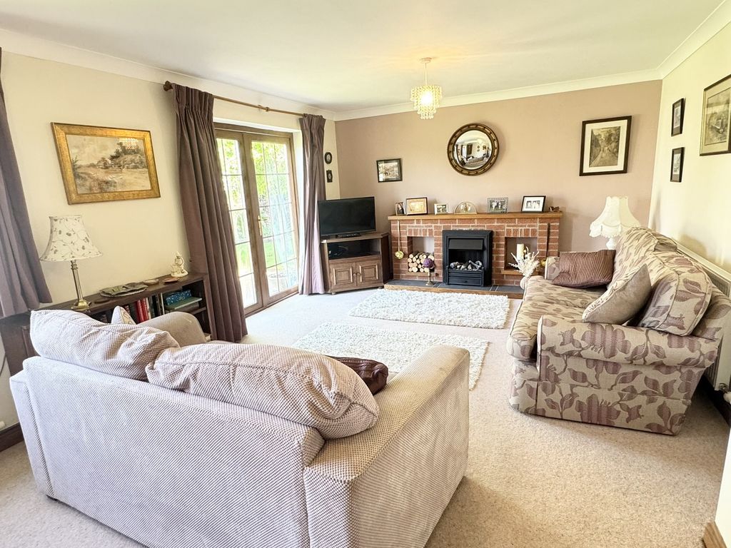Property photo 2 of 11 Not Specified