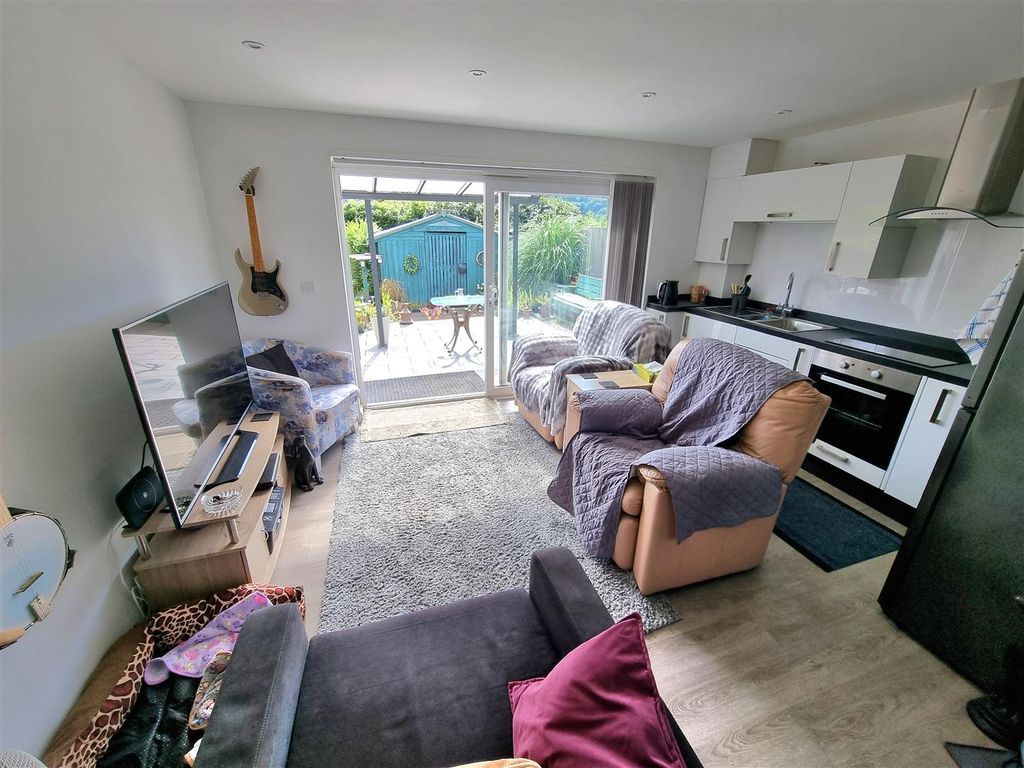 Property photo 2 of 14 Open Plan.Jpg