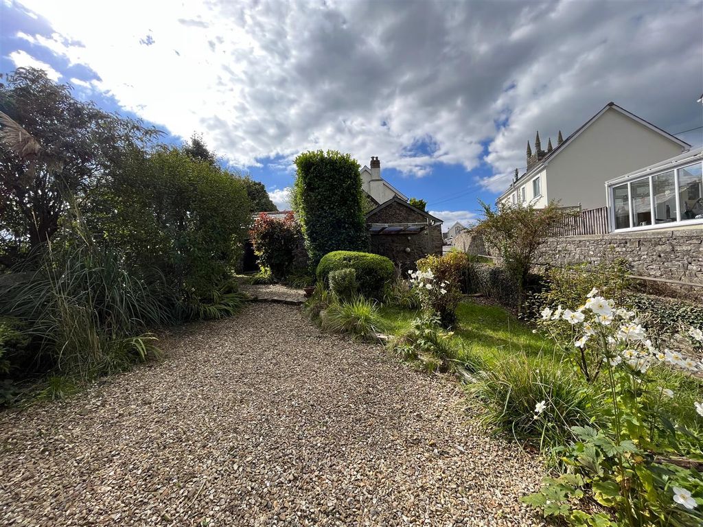 Property photo 3 of 28 Image00031.Jpeg