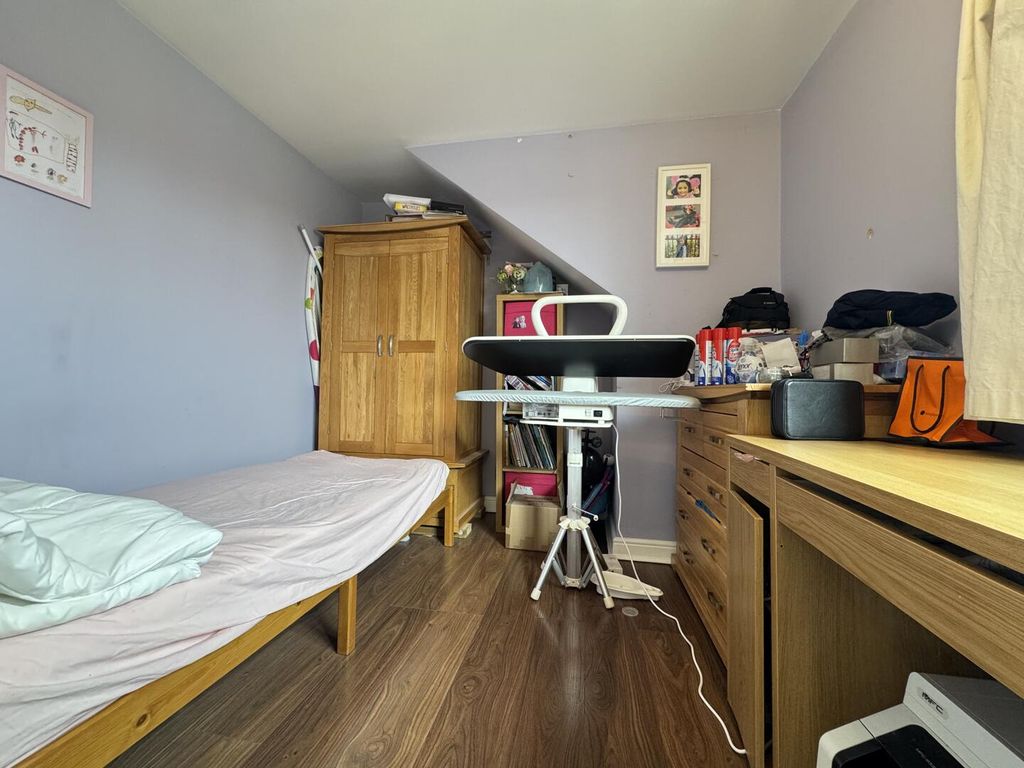 Additional image 28 of 3 bed semi-detached house for saleGordon Road, Grays RM16