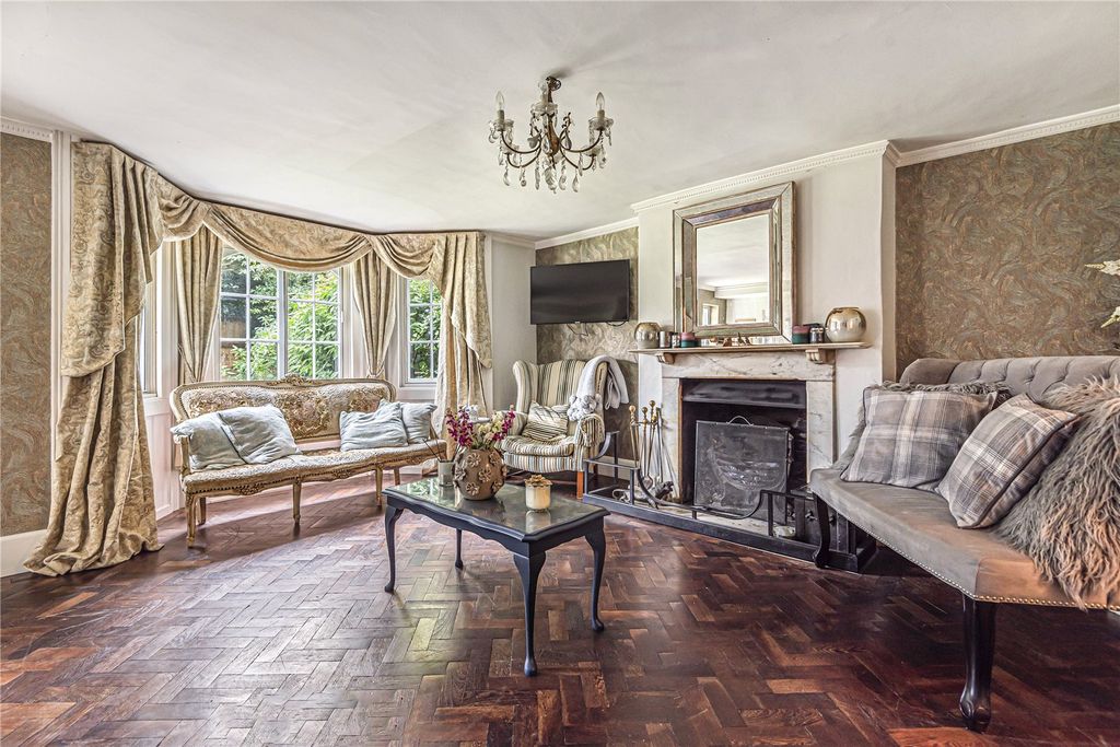 Property photo 2 of 17 Picture No. 13