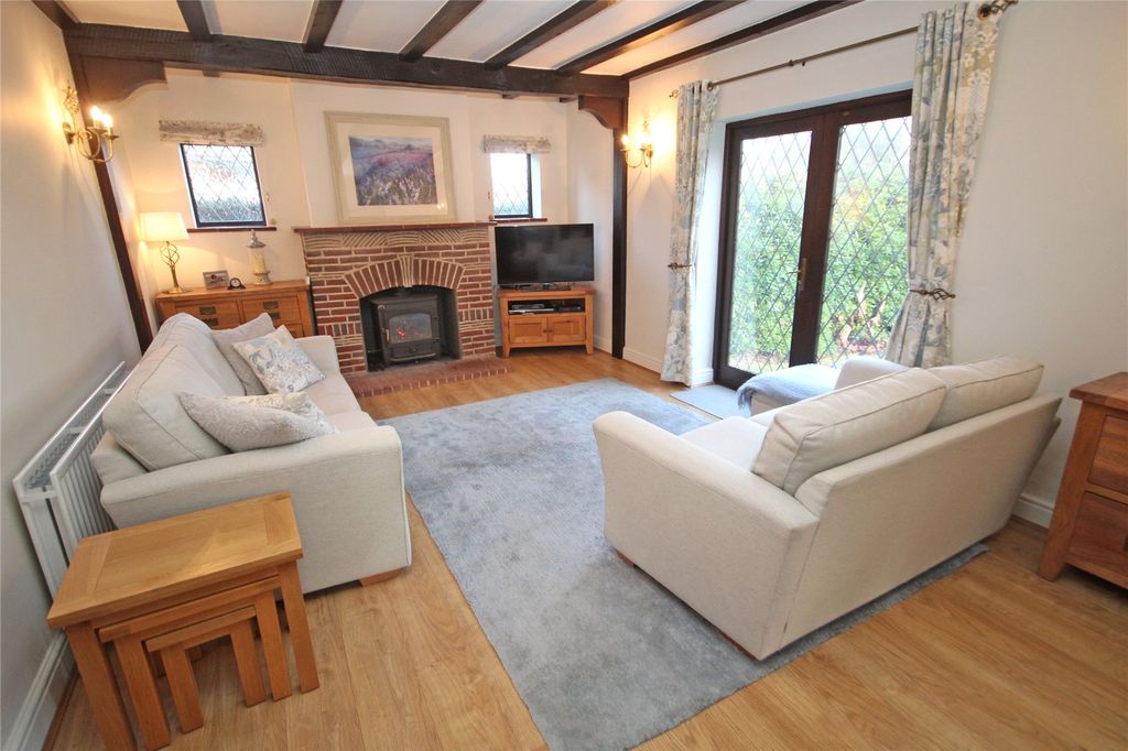 Property photo 3 of 21 Picture No. 16
