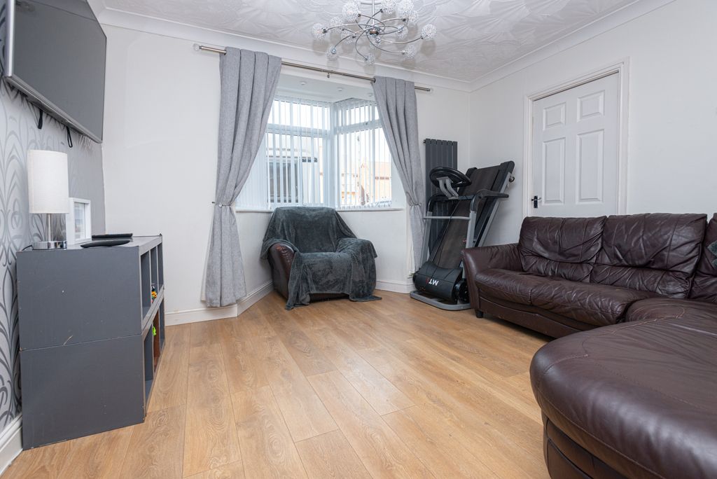 Property photo 2 of 23