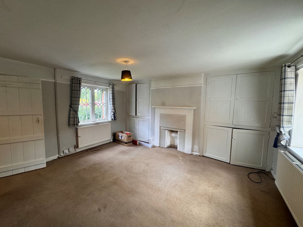 Property photo 2 of 7