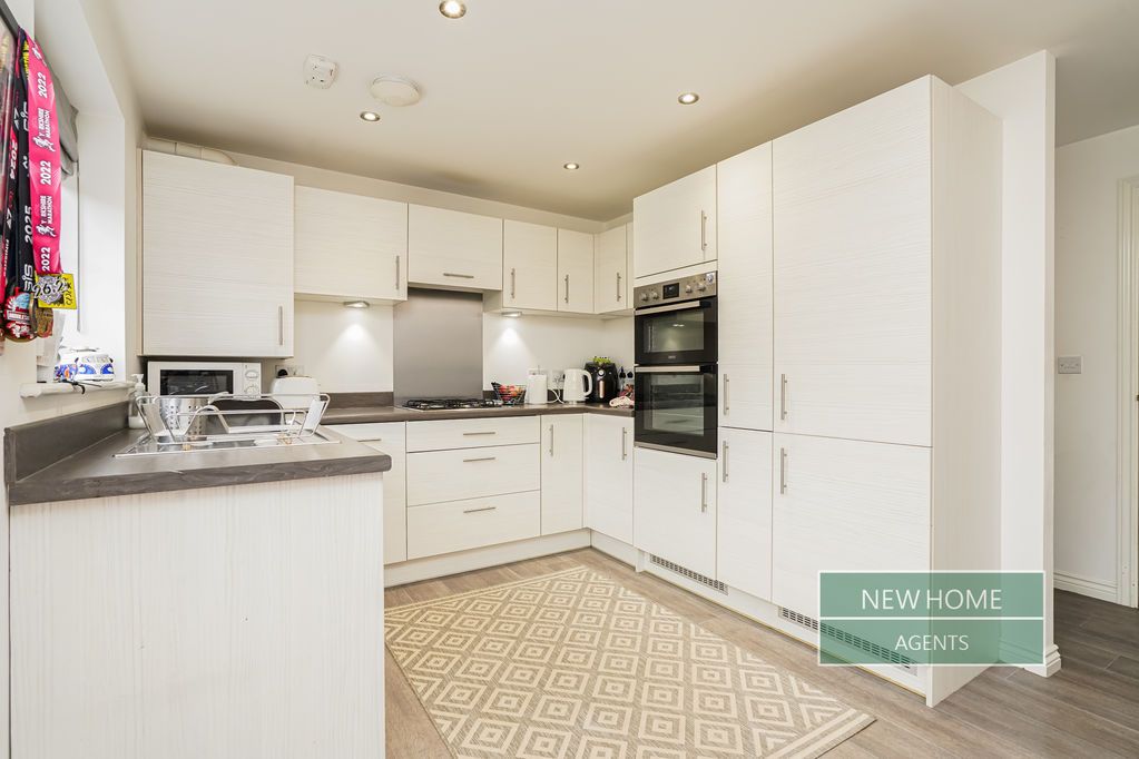 Property photo 3 of 16 Photo 1