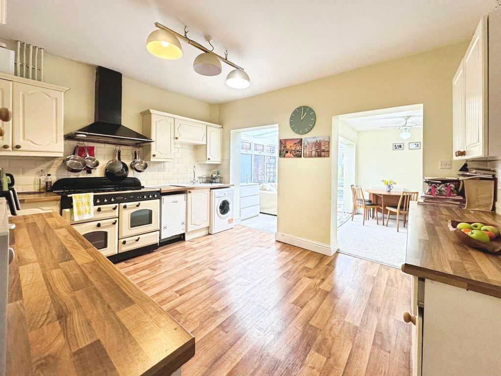 Property photo 2 of 17 Sydney Street