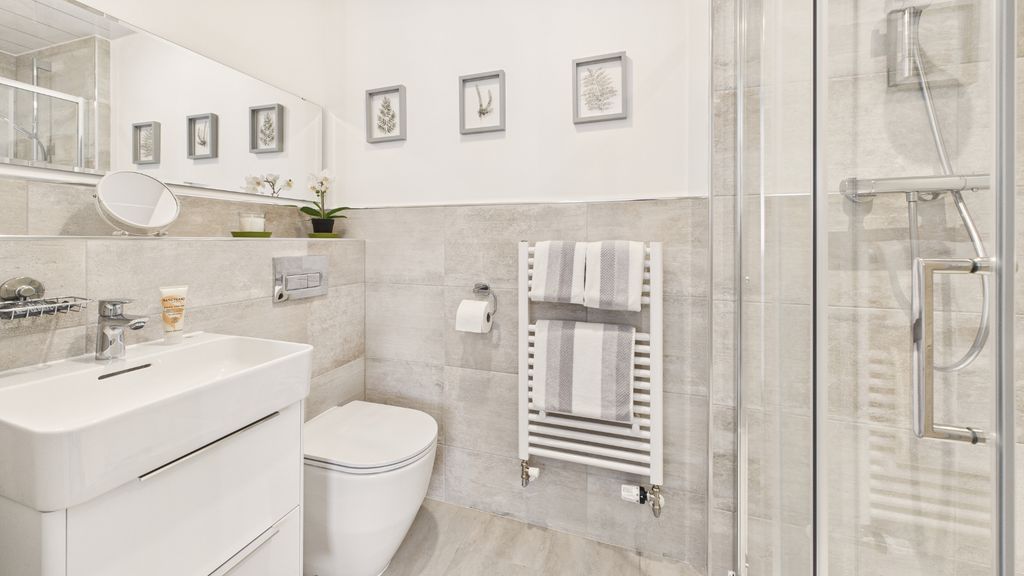Additional image 19 of 5 bed detached house for saleGlenluce Drive, Bishopton PA7