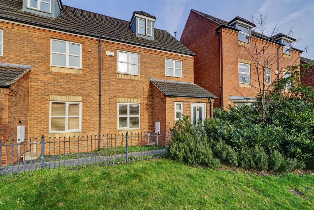 Property photo 1 of 15 Front 1_1.Jpeg