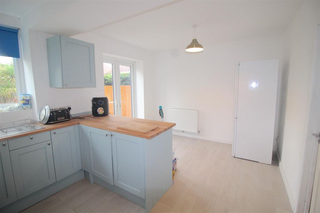 Property photo 2 of 13 Img_3304.Jpg