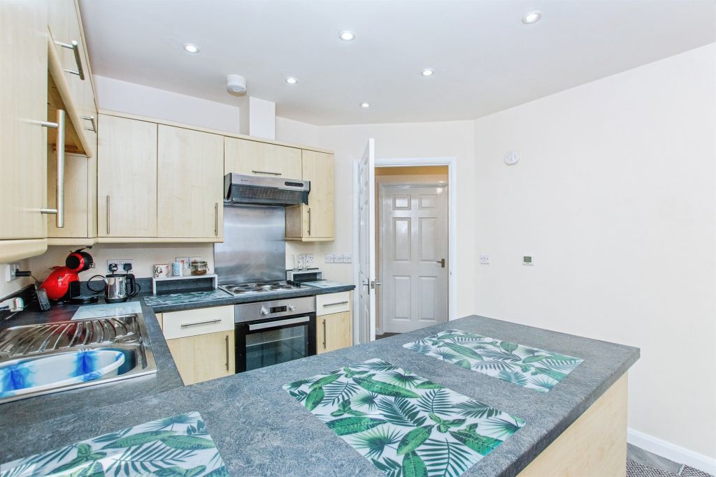 Property photo 3 of 7