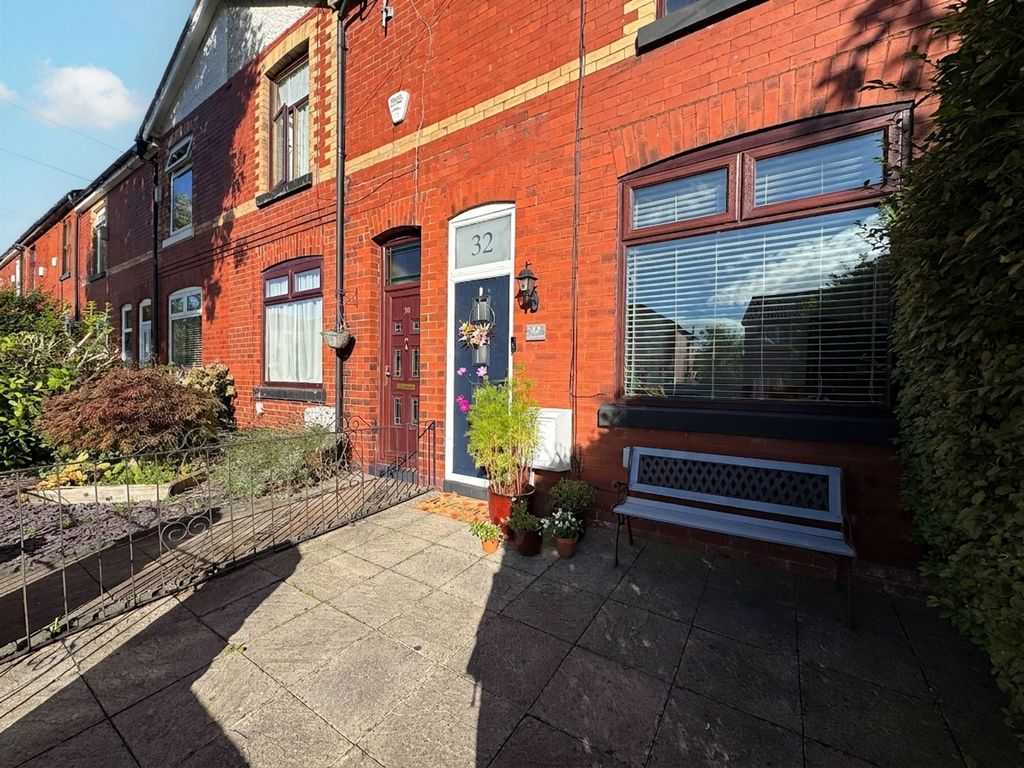 Property photo 2 of 26
