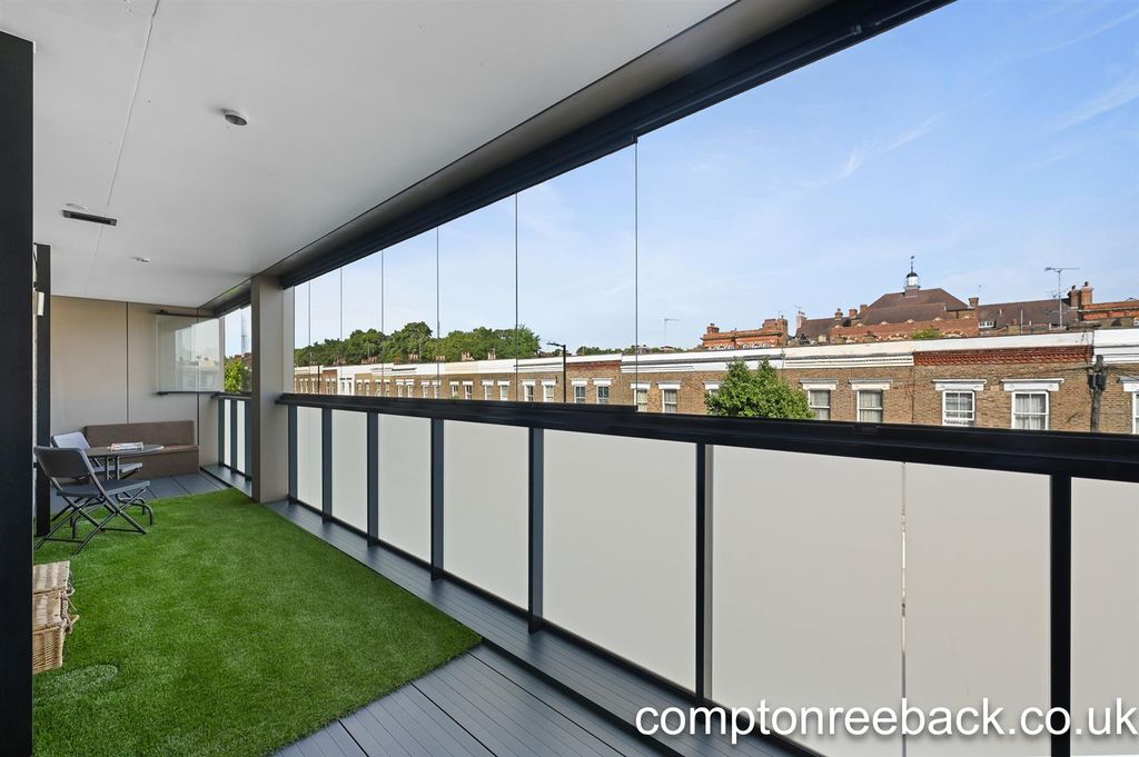 Property photo 1 of 10 Balcony / Terrace