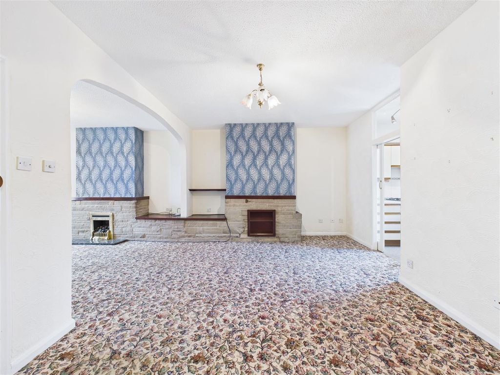 Property photo 1 of 12 Cam05193G0-Pr0017-Still006.Jpg