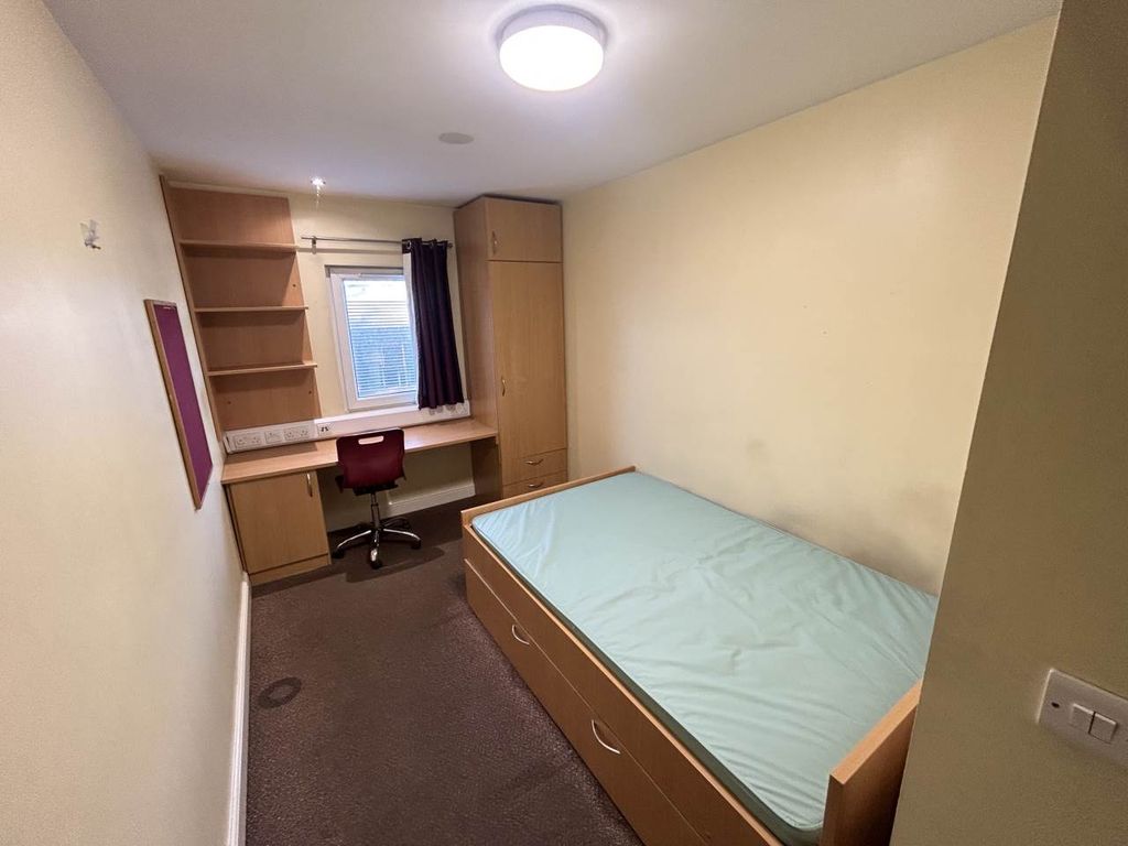 Property photo 1 of 6 Img_9747
