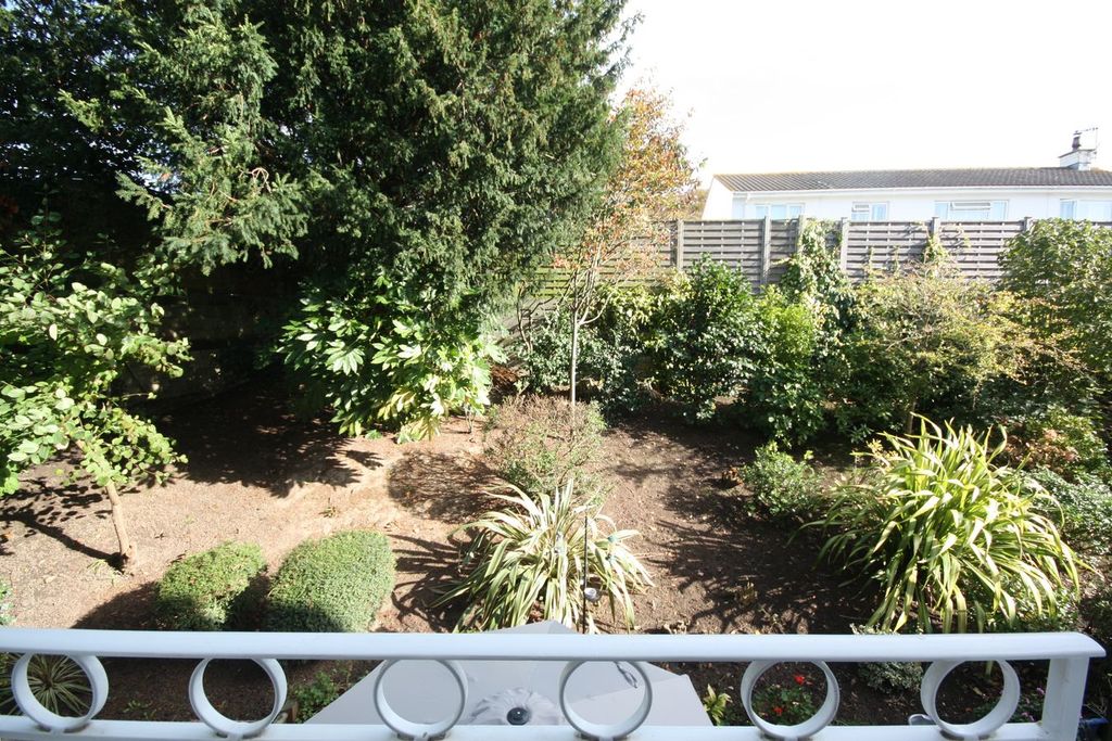Property photo 3 of 13