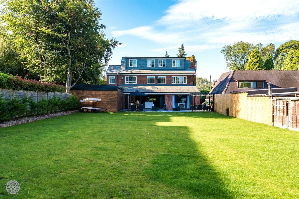 Property photo 2 of 46
