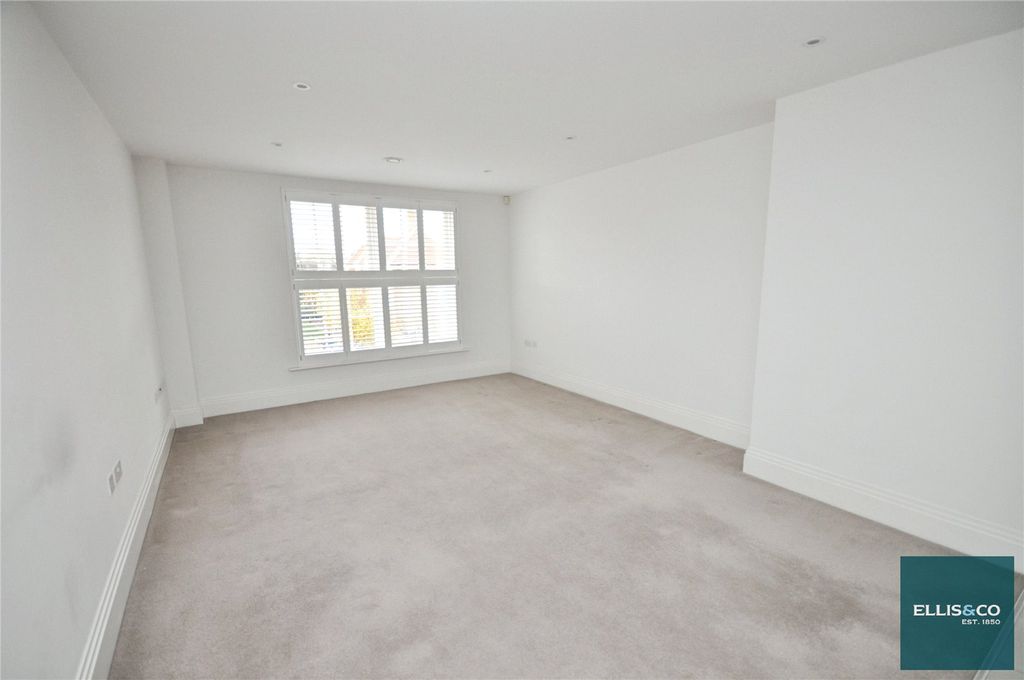 Property photo 3 of 17 Picture No. 81