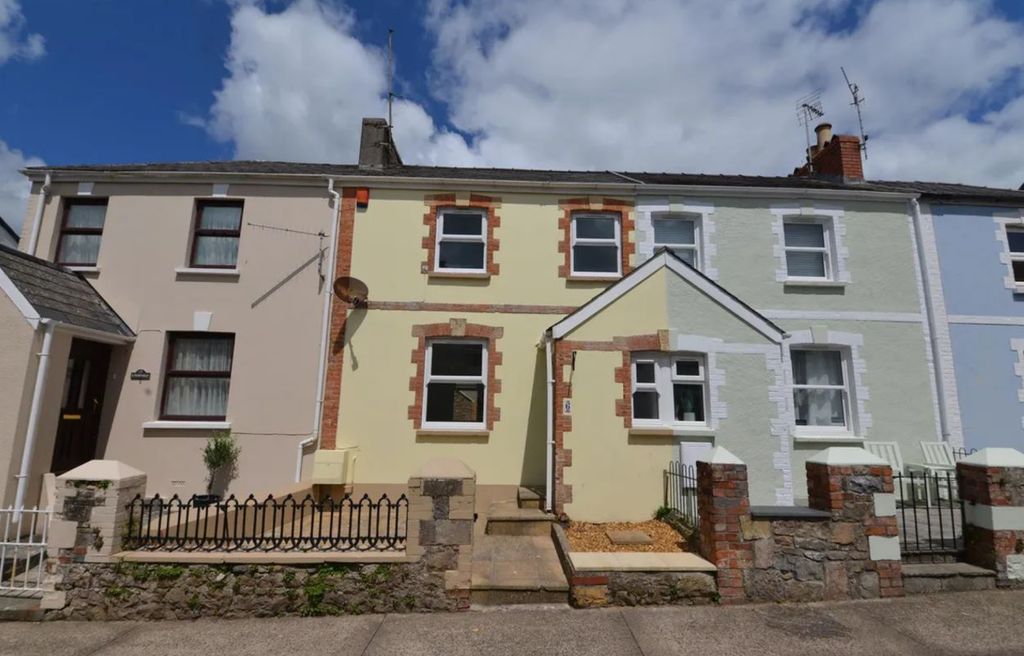 Property photo 1 of 21