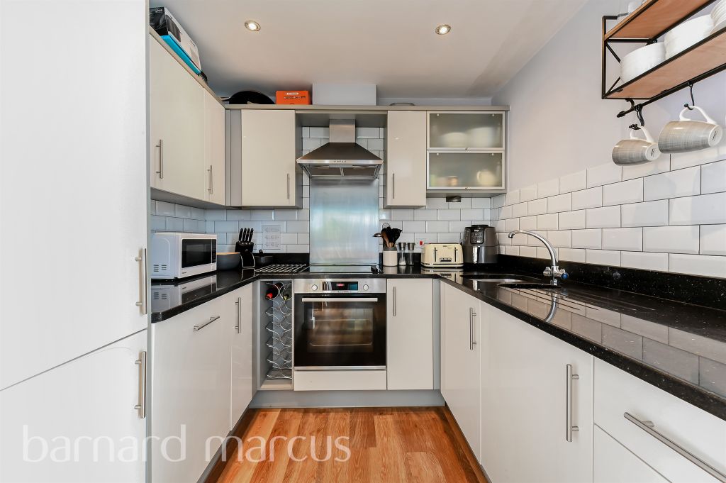 Property photo 2 of 9