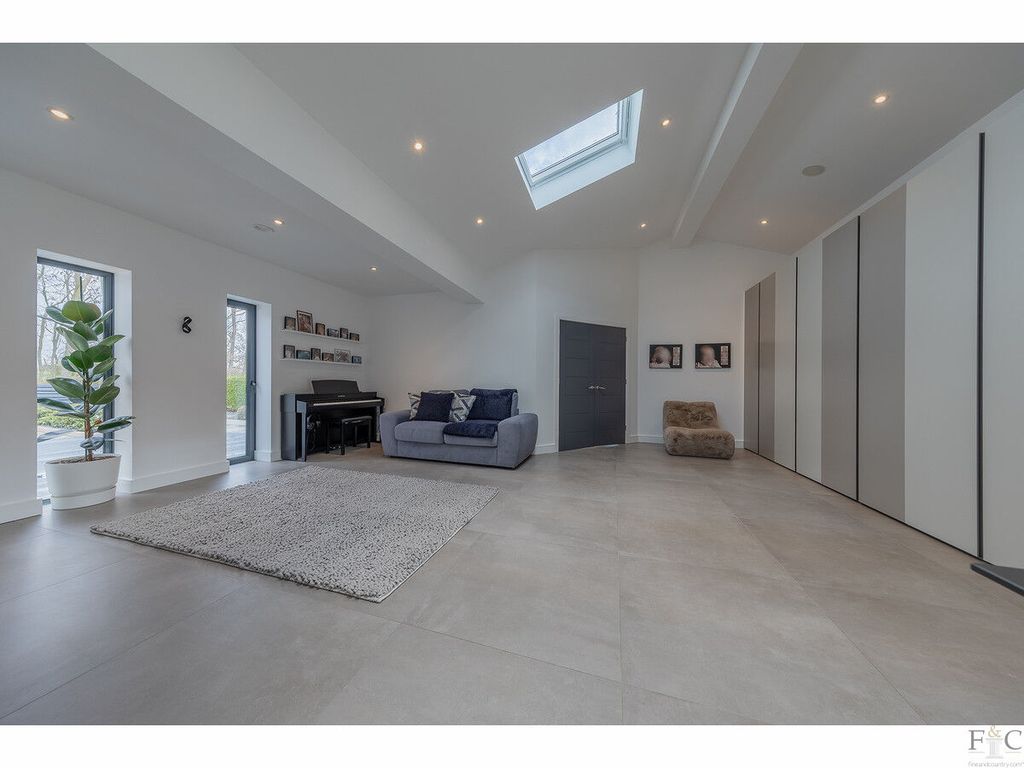 Additional image 10 of 6 bed detached house for saleChestnut Drive Stretton Hall, Great Glen LE2