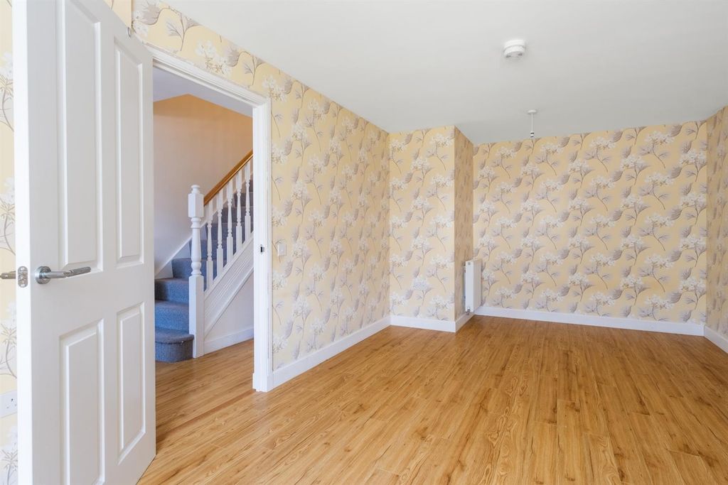 Property photo 3 of 22 03 - Lounge 3.Jpg