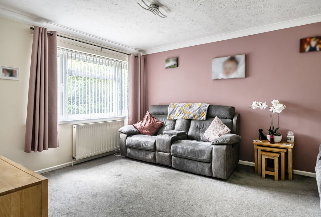Property photo 3 of 20 1472268-11-6A2929...