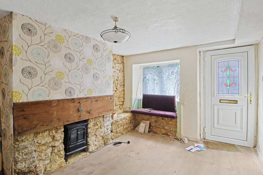 Property photo 3 of 20