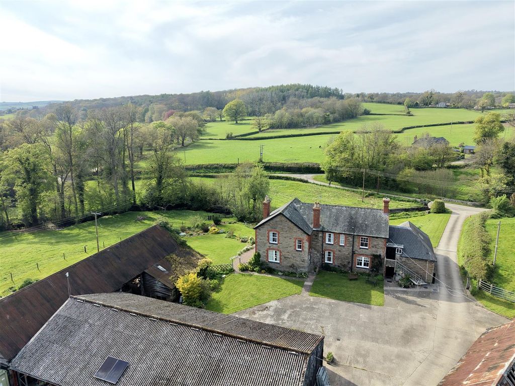 Property photo 2 of 22 Dji_Fly_20260422_164140_0404_1776927336261_Photo.J