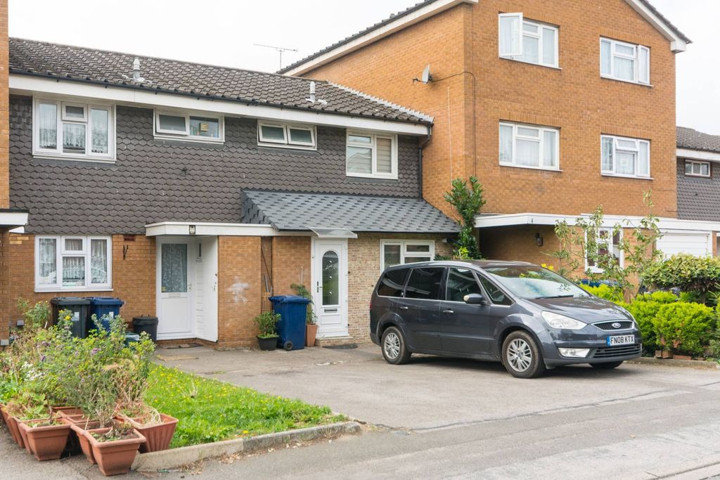 Property photo 3 of 11