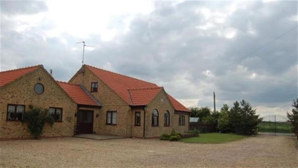 Property photo 1 of 7