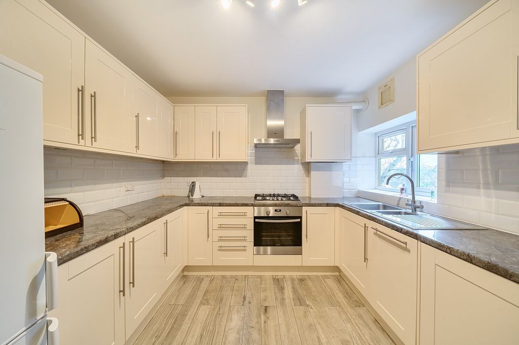 Property photo 2 of 13 Not Specified