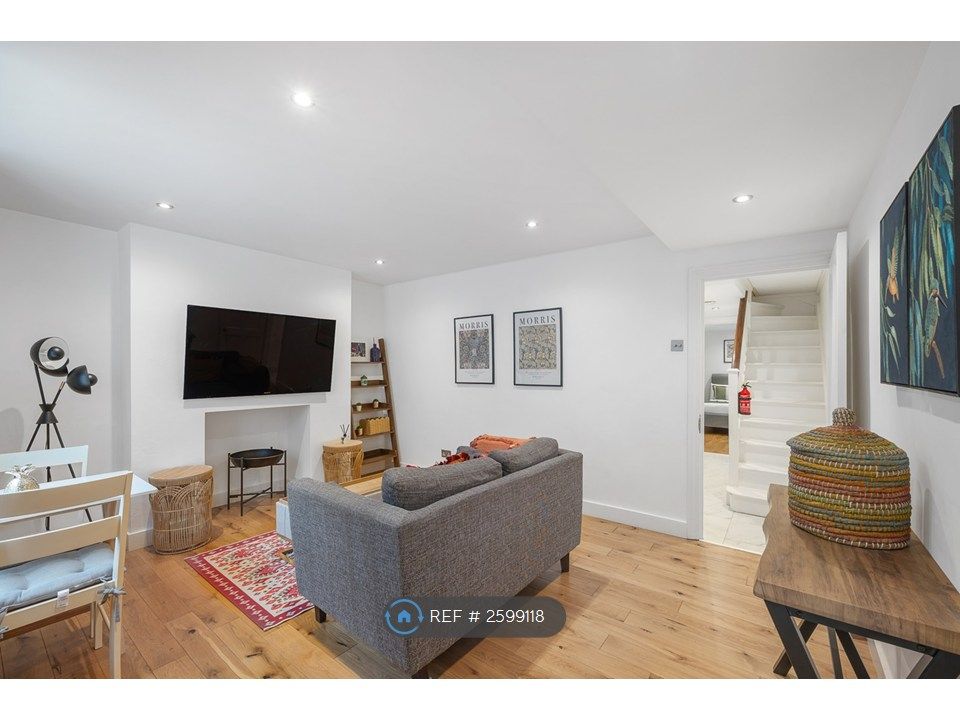 Property photo 2 of 27