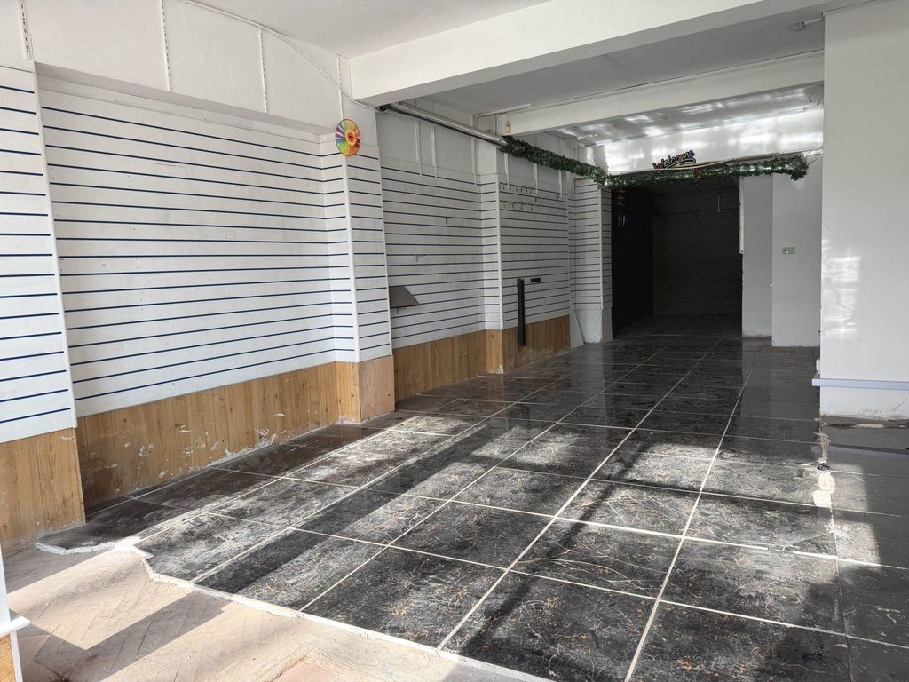 Property photo 3 of 5