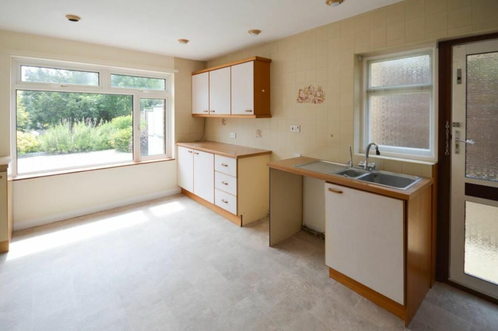 Property photo 3 of 3 Kitchen