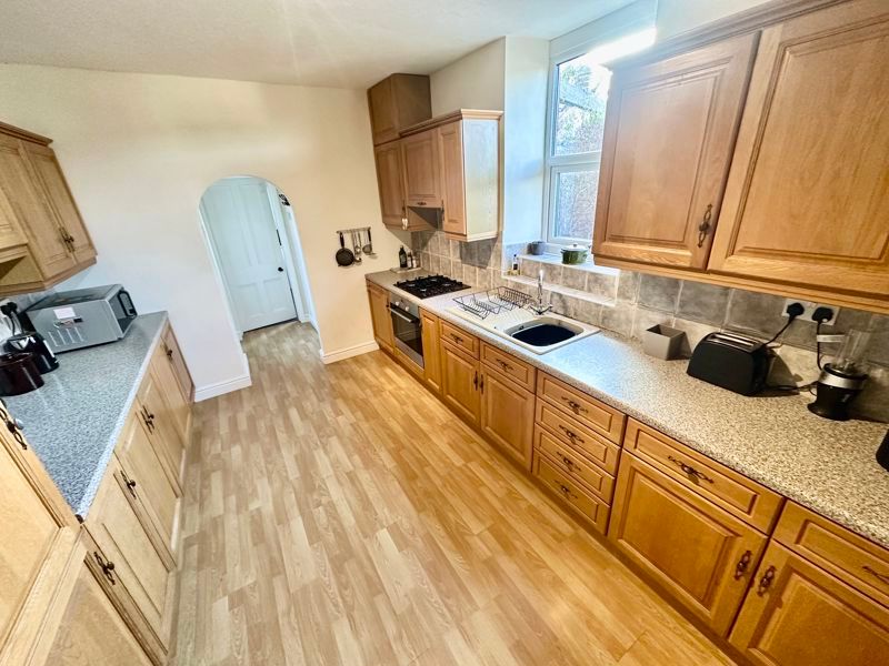 Property photo 3 of 38 Photo 47