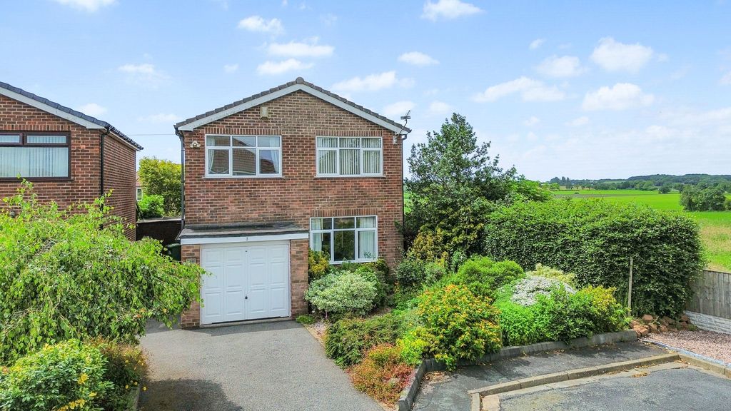Property photo 3 of 49