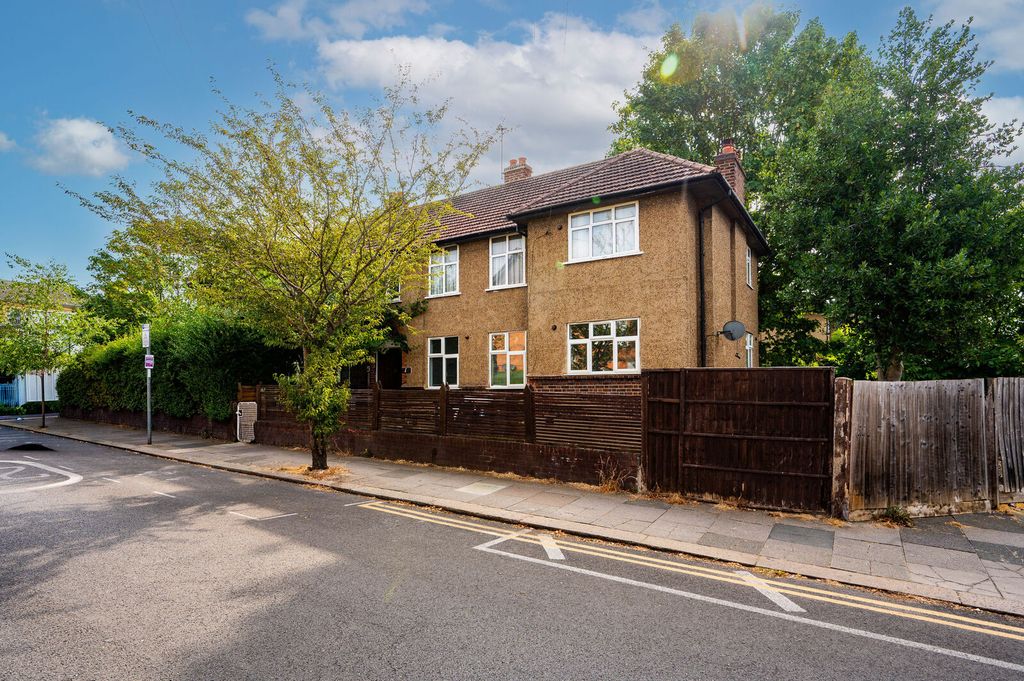 Property photo 1 of 13