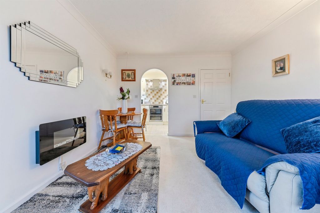 Property photo 3 of 7