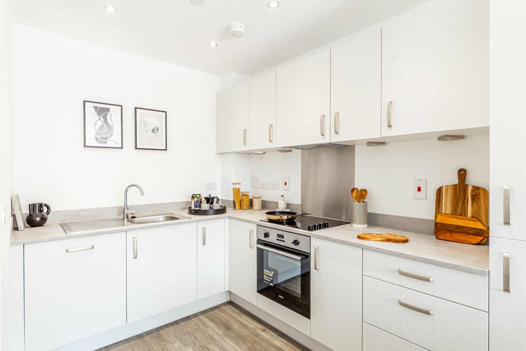 Property photo 2 of 10 Example Kitchen