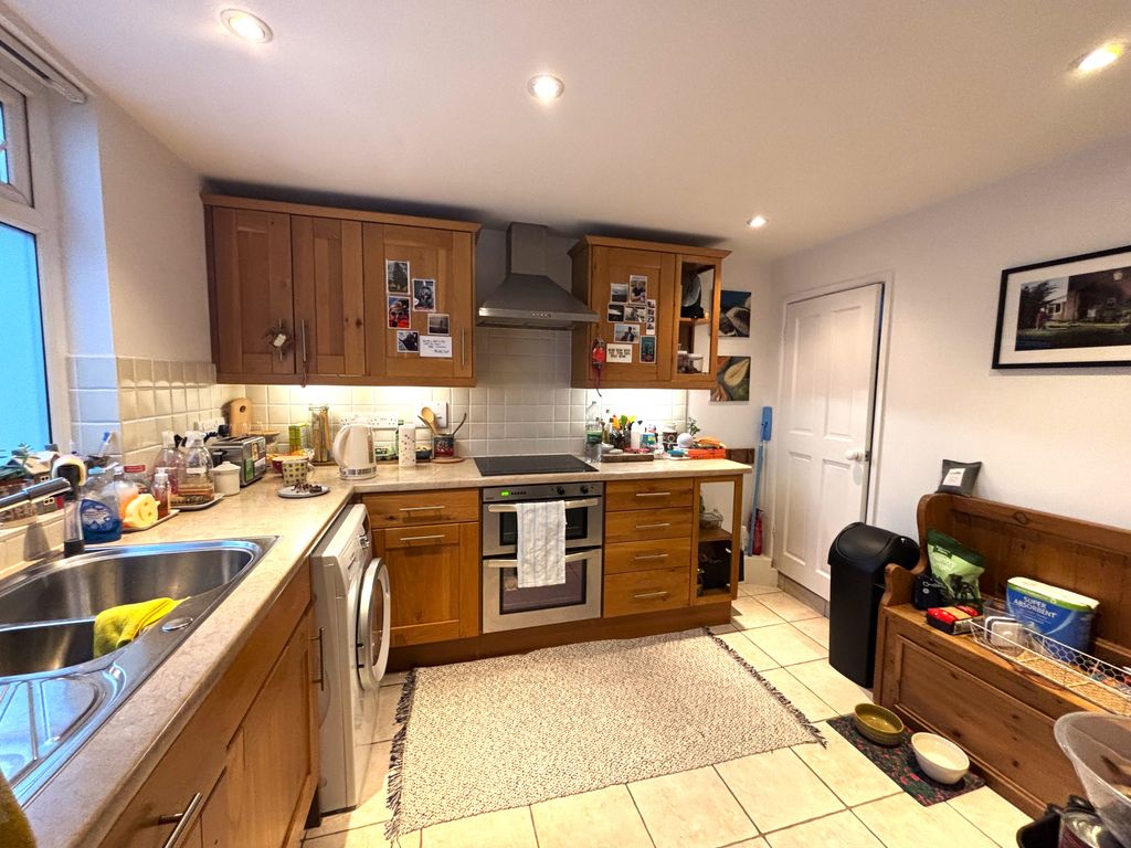 Property photo 2 of 15 Kitchen