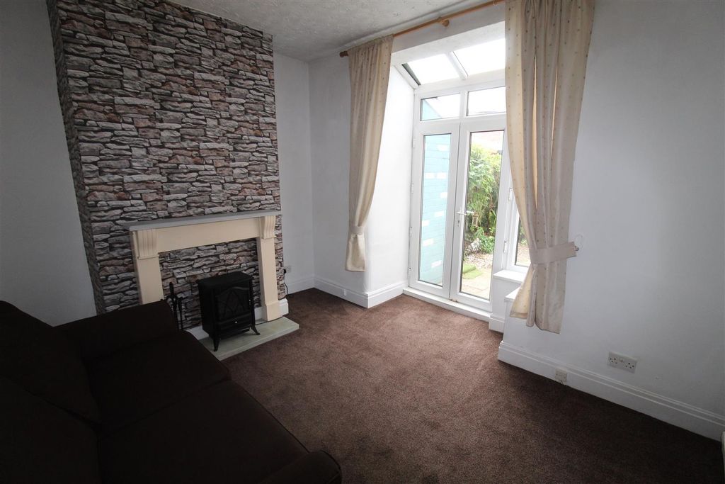 Property photo 3 of 17 Img_8993.Jpg