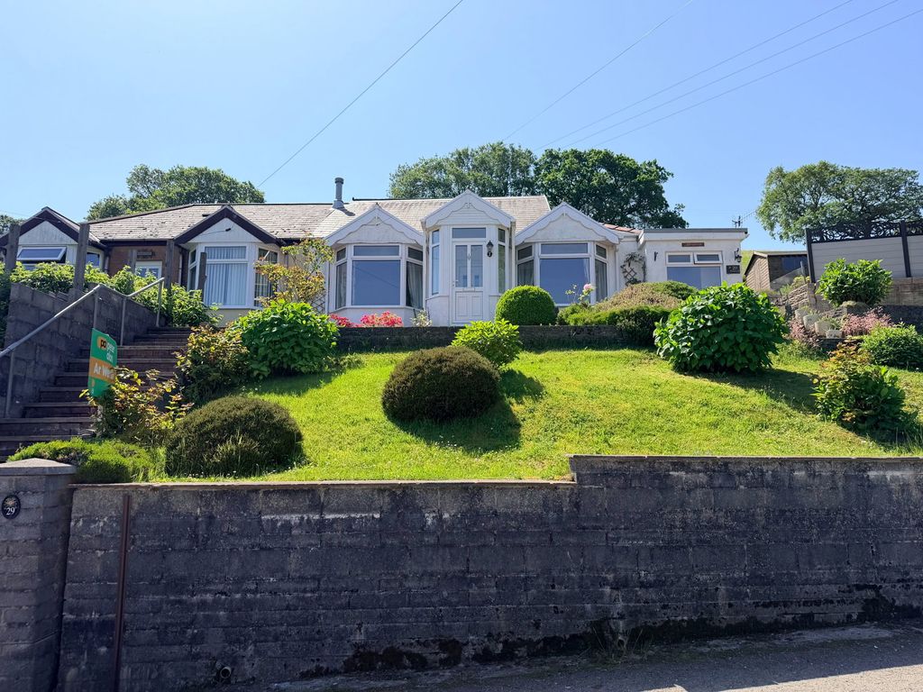 Property photo 1 of 31