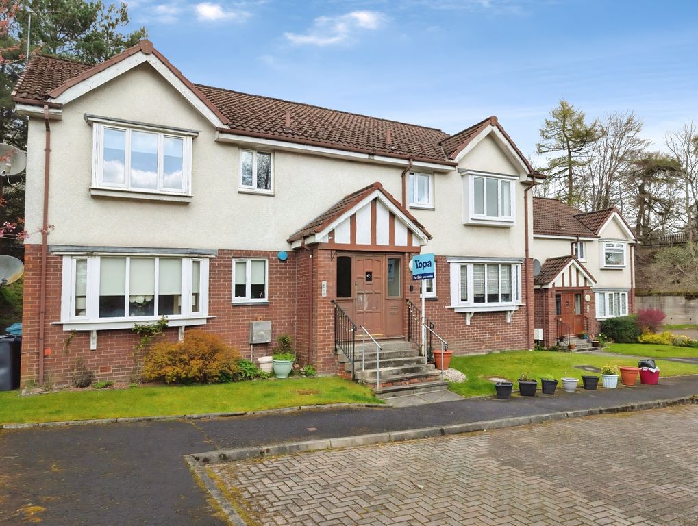 Property photo 1 of 20 External Front