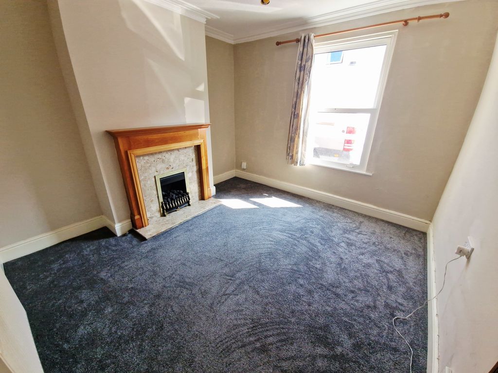 Property photo 2 of 11 Photo 1