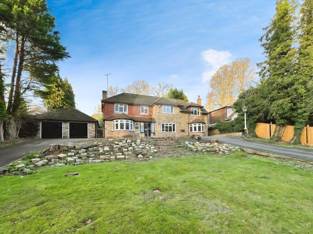 Property photo 1 of 13