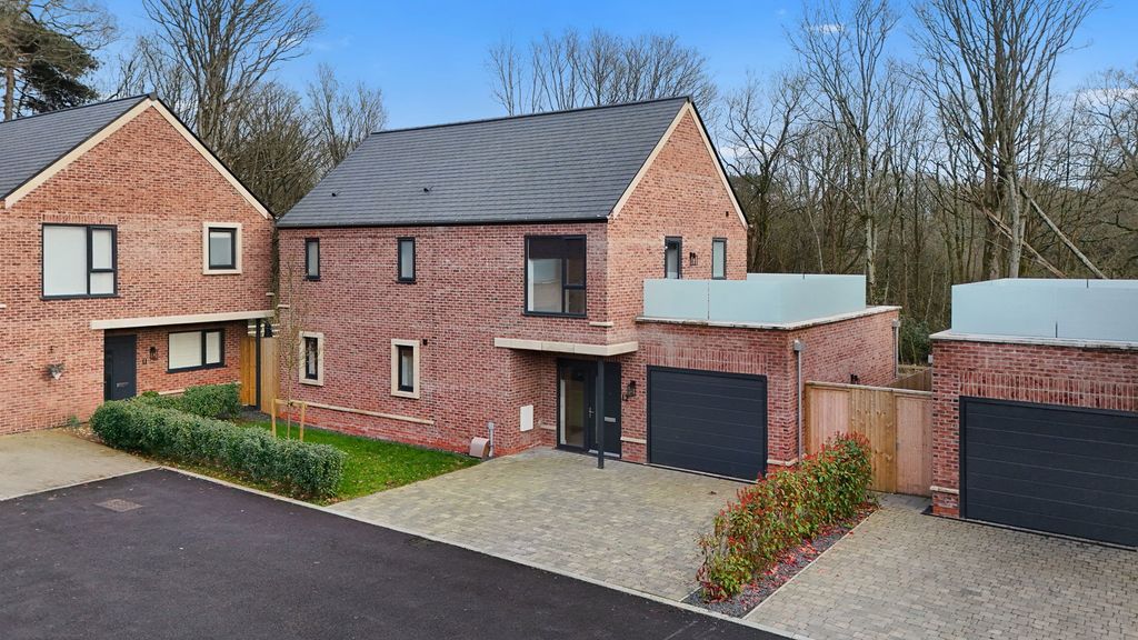 Property photo 1 of 35