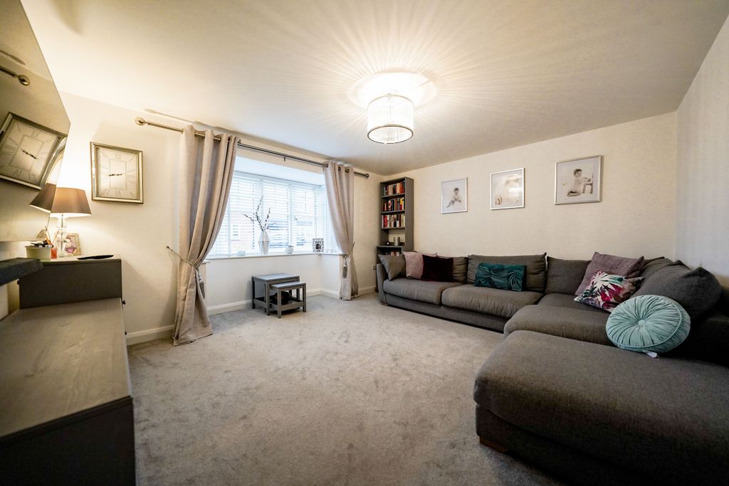 Property photo 3 of 33 Dsc04123