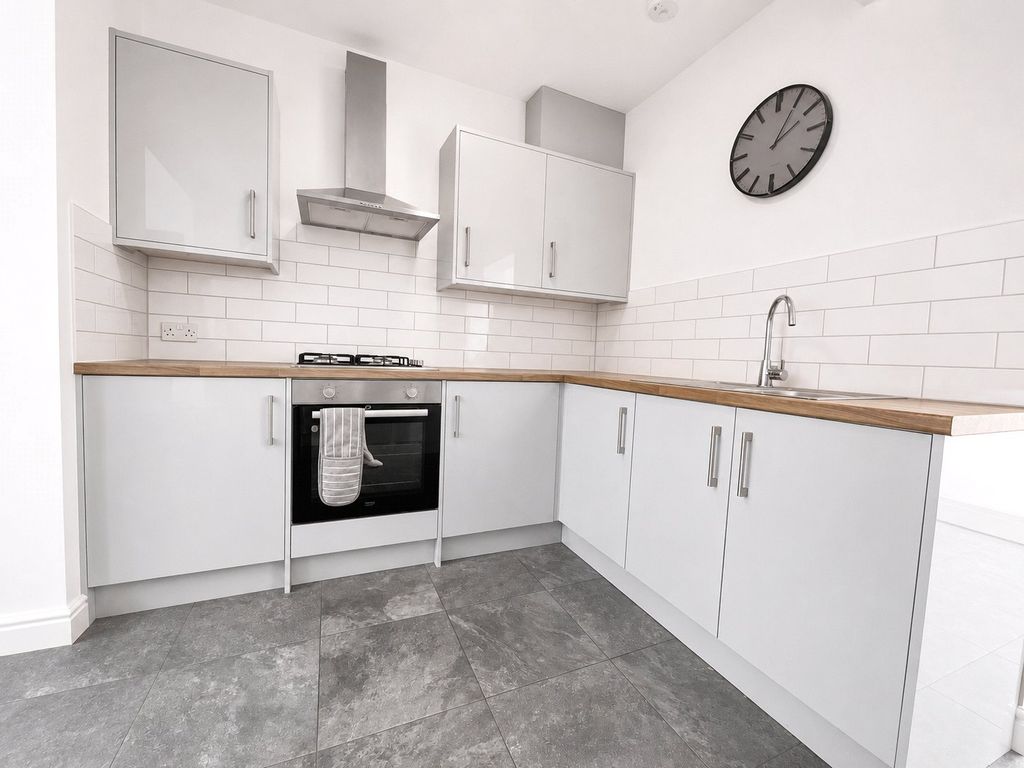 Property photo 3 of 11 Picture No. 02