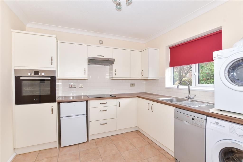 Property photo 3 of 14 Kitchen