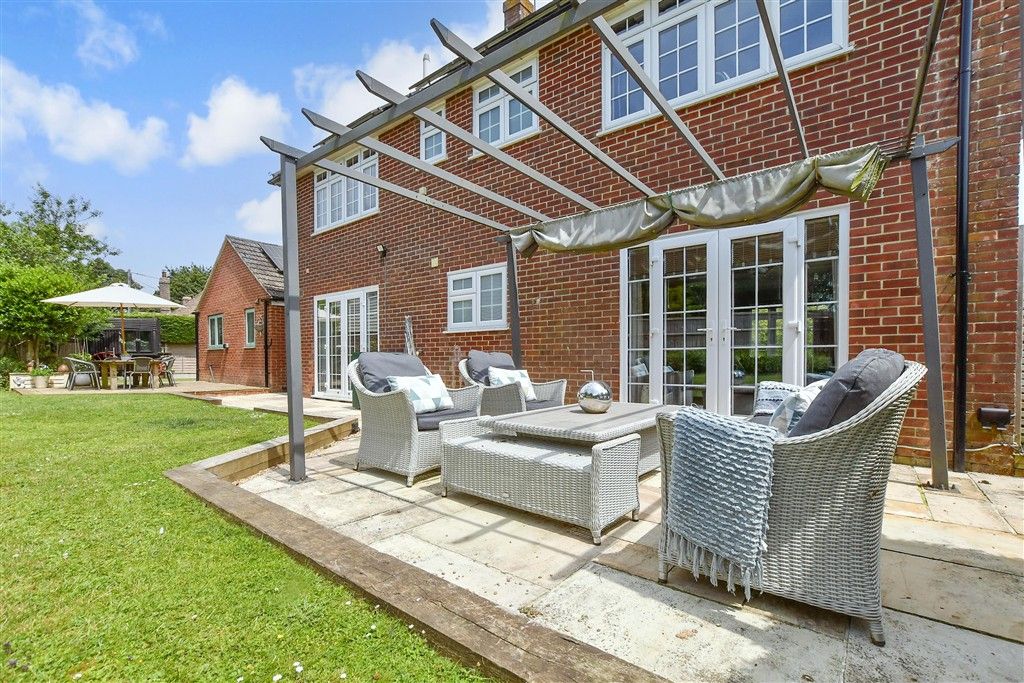 Property photo 2 of 26 Patio / Decking